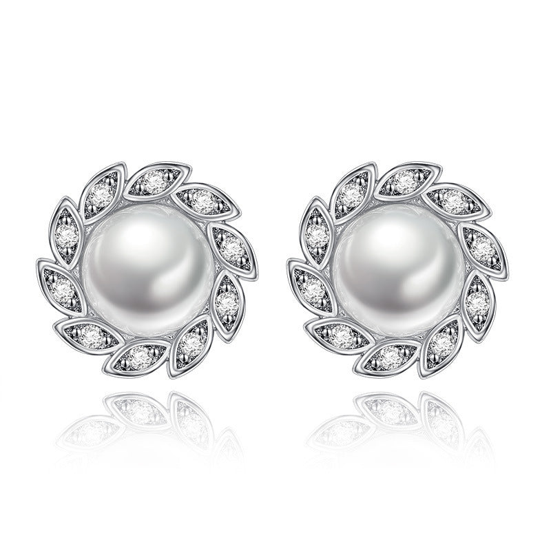 Fashion Fashion Leaf Pearl Stud Earrings