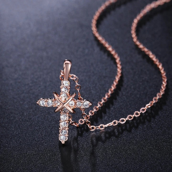 Jewelry Fashion Cross Pendant Necklace